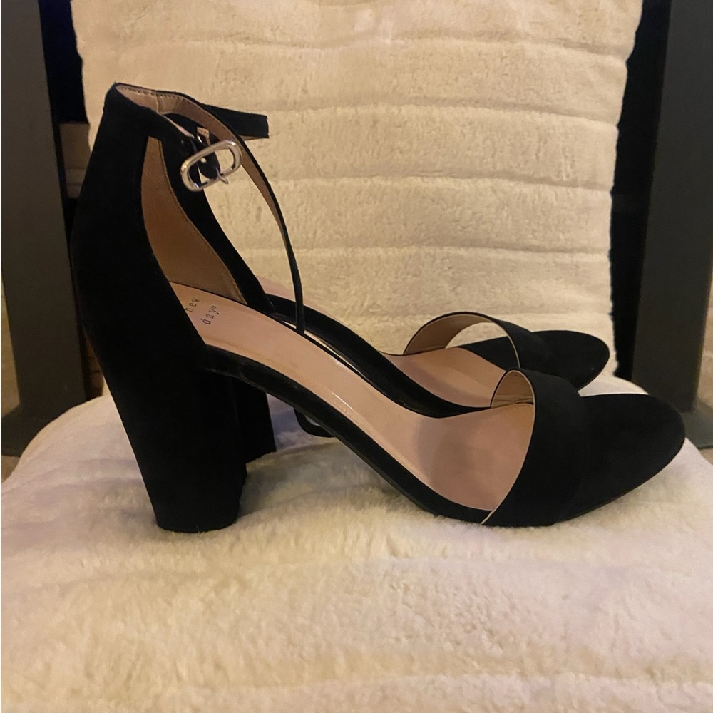 Black strap heel sandals - Picture 5 of 5